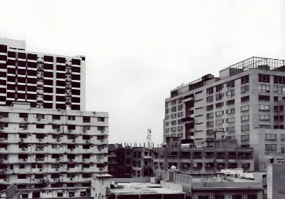 1975